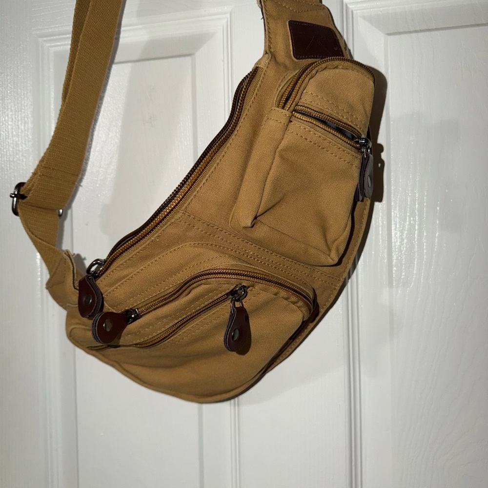 Rothco Vintage Beige Crossbody Bag - Picture 8 of 14